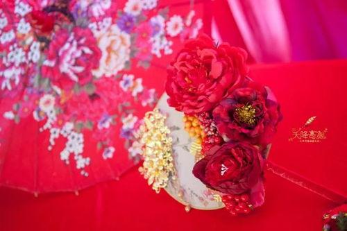 获取新娘的丝袜,揭开新娘神秘面纱的瞬间