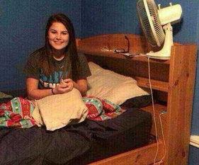 老公给老婆吃奶图片大全,老公喂奶，记录家庭爱的传递